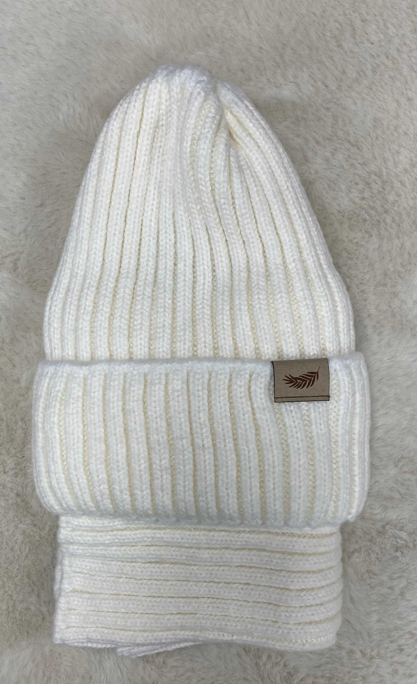 Czapka zimowa KARMINA ROZMIAR 48-50 AGBO