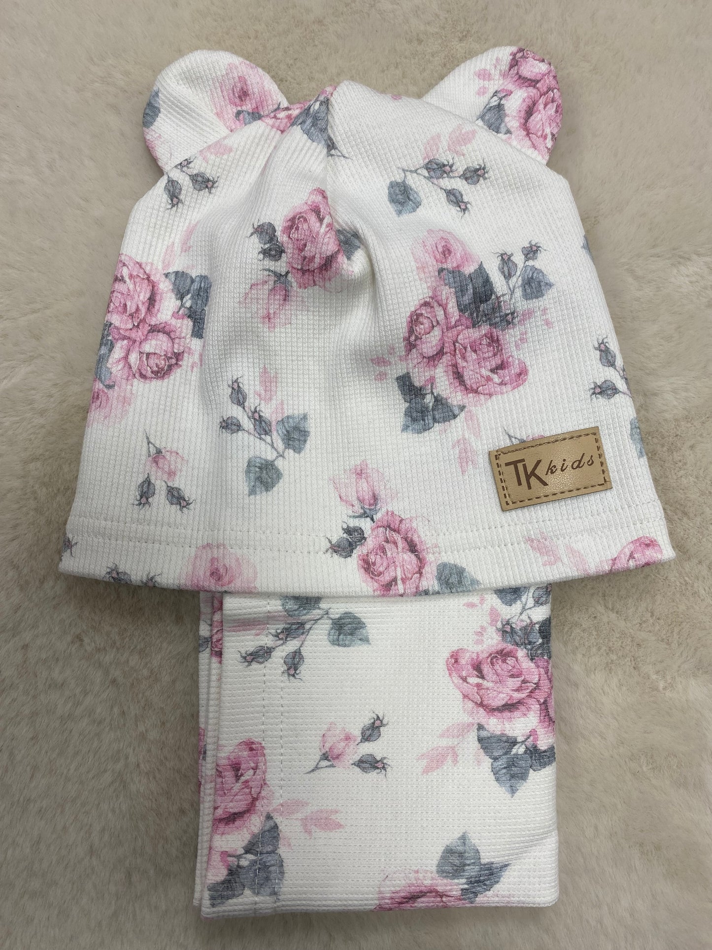 Czapki wiosenne ROZMIAR 48 TK