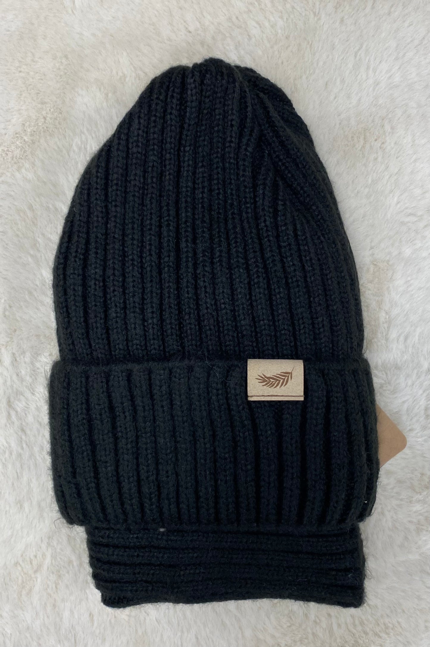 Czapka zimowa KARMINA ROZMIAR 52-54 AGBO