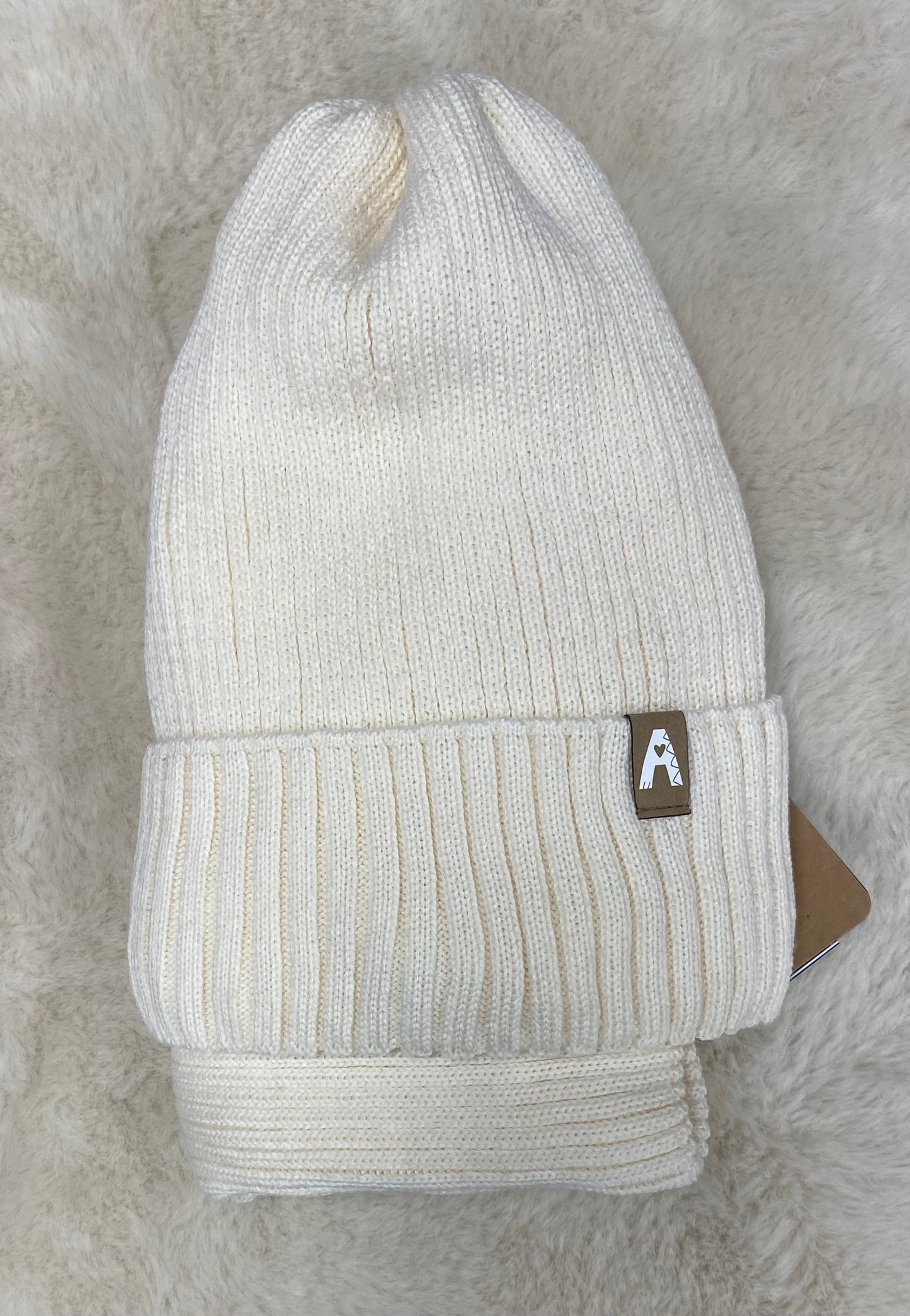 Czapka zimowa PEGGY ROZMIAR 50-52 AGBO