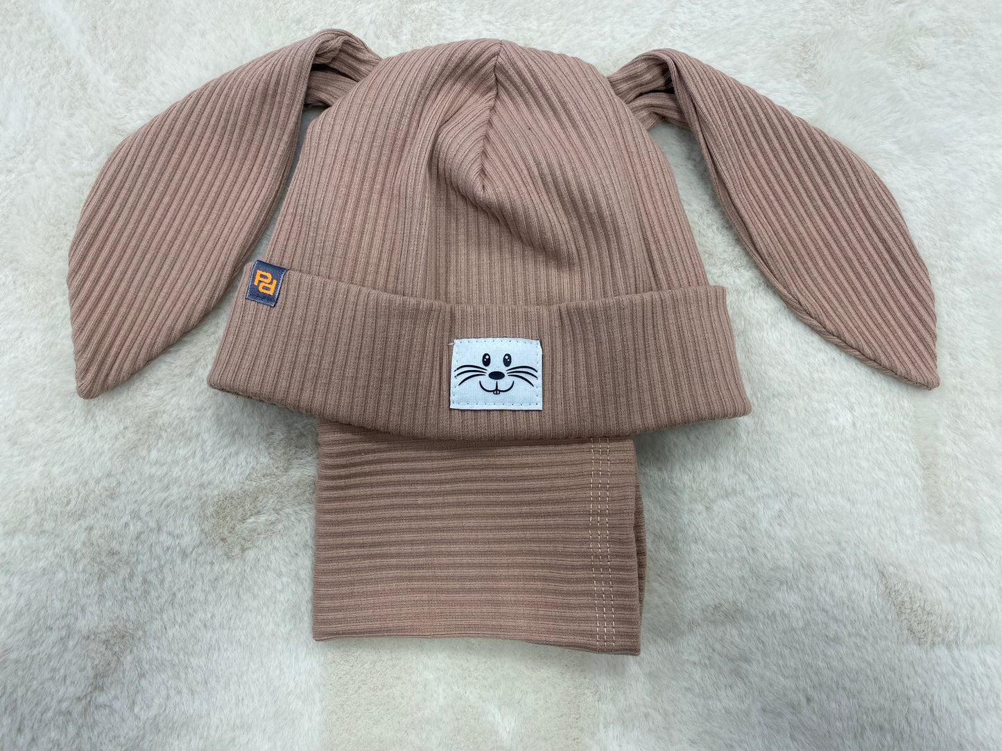 Czapki wiosenne ROZMIAR KRÓLIK  52 PB