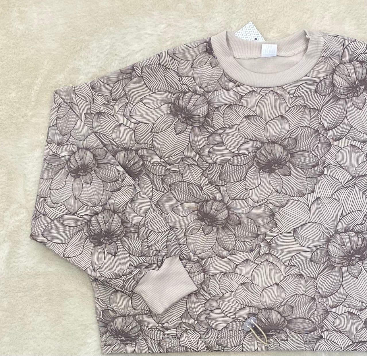 Bluza dziewczęca KWIATY ROZMIARY 134-164  CARMEN