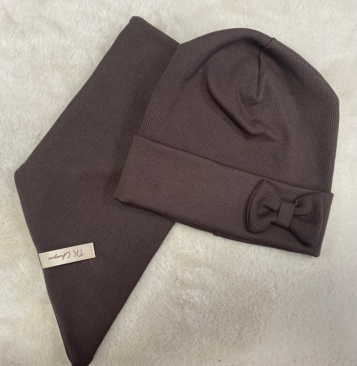 Czapki wiosenne ROZMIAR 54 TK