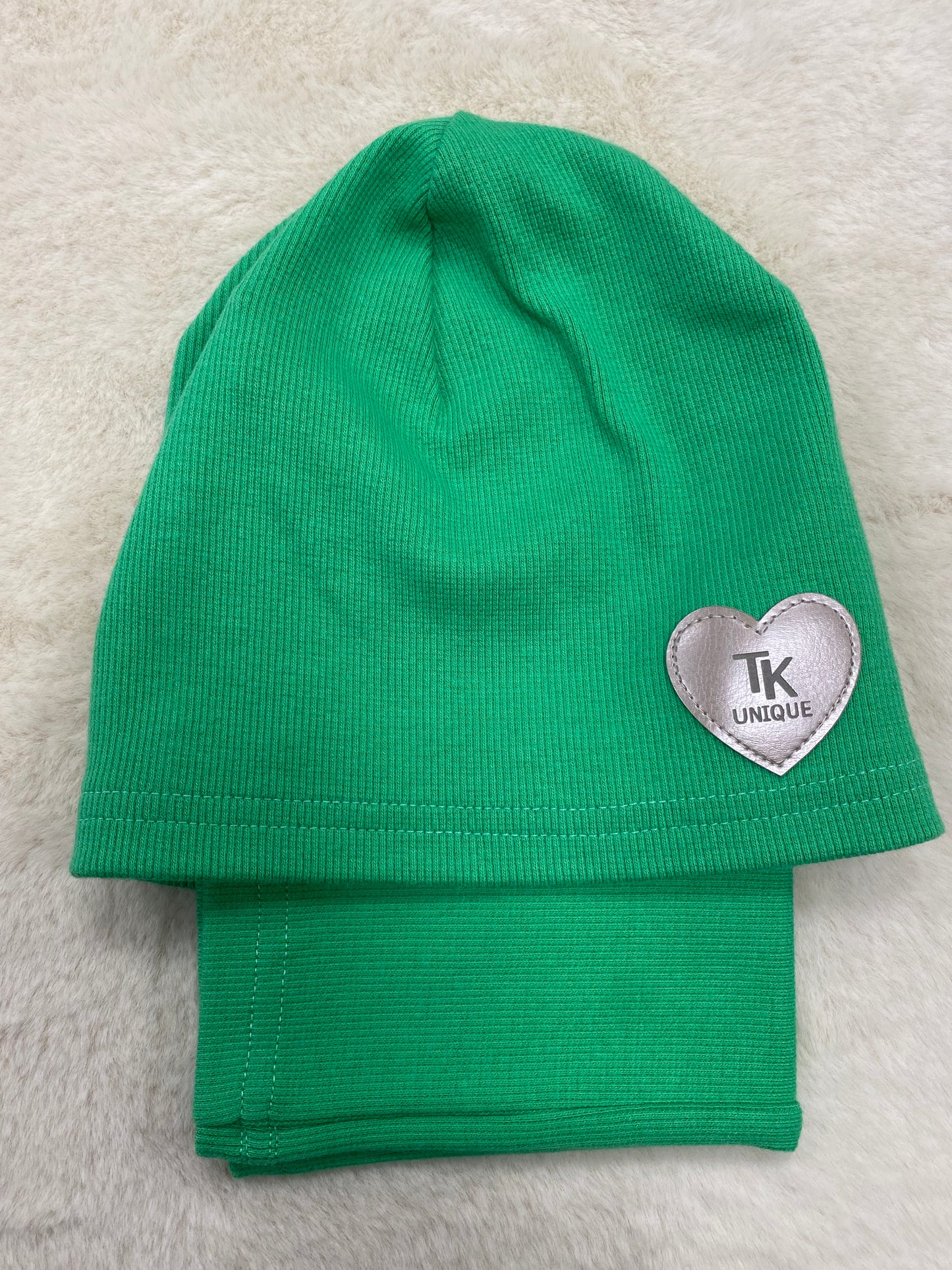 Czapki wiosenne ROZMIAR 52 TK